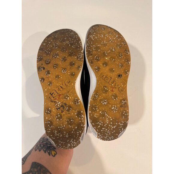 Native Shoes Jefferson Slip-On Perforated Sneakers Black Mens Size 8 Rubber Sole - Picture 4 of 7